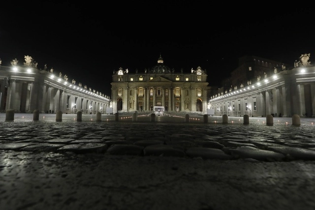 El Vaticano publicó por primera vez información sobre su patrimonio inmobiliario, revelando que posee más de 5 mil propiedades, en el marco de su divulgación financiera más detallada en la historia. Foto Ap / Archivo