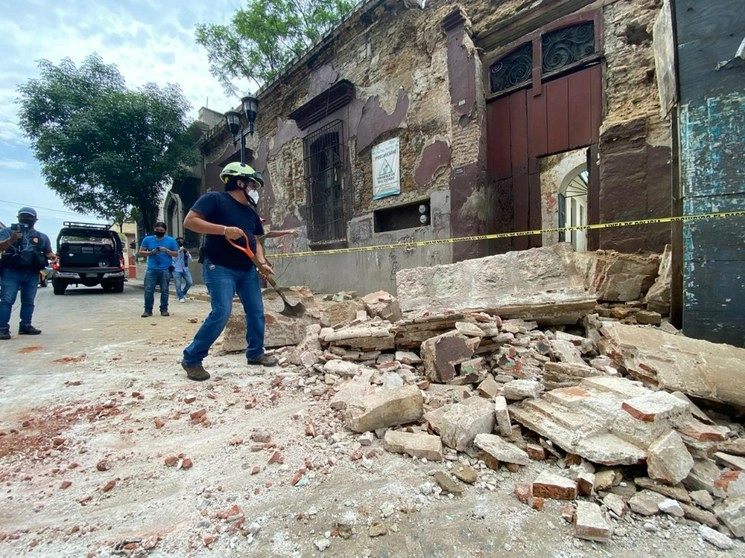 Una estructura derruida en Oaxaca por el sismo registrado hoy. Foto Jorge A. Pérez Alfonso