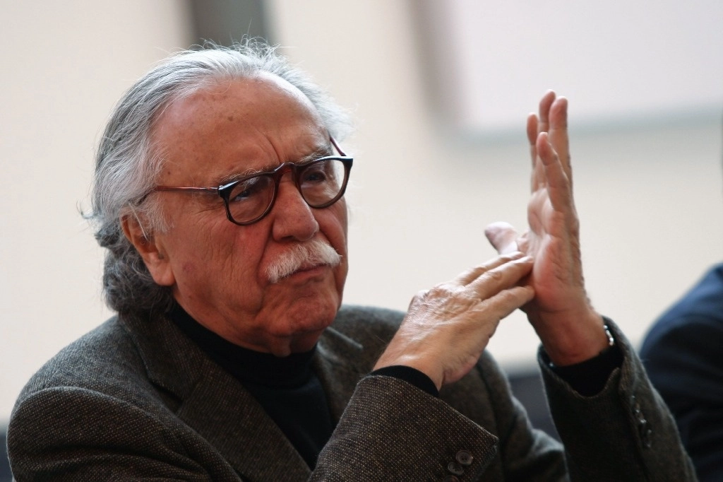 En la imagen, Carlos Payán, durante la presentación de la película "Noticia de un Secuestro" en 2008. Foto Cuartoscuro