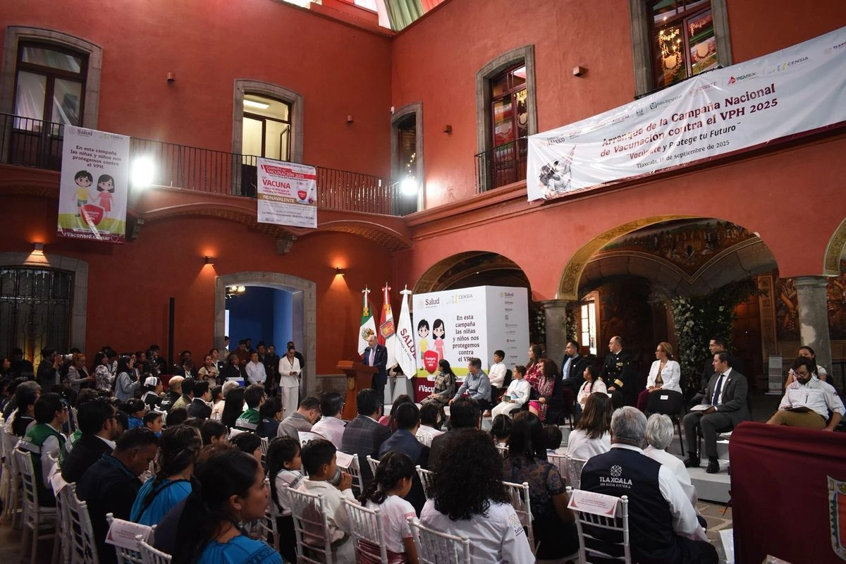 Durante el arranque de la campaña, en Tlaxcala, a cargo del secretario de Salud, David Kershenobich. 