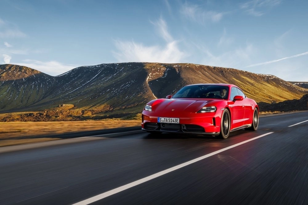 Porsche agregó un plus a sus versiones de Taycan que faltaban por llegar a Latinoamérica para lograr unos eléctricos más osados. Foto Cortesía Porsche