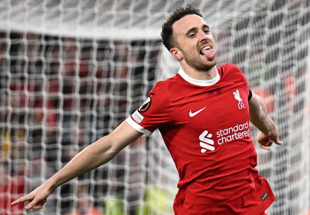 El atacante del Liverpool Diogo Jota y su hermano André, también futbolista, murieron en un accidente en una carretera en el noroeste de España. La imagen, del 26 de octubre de 2023. Foto 