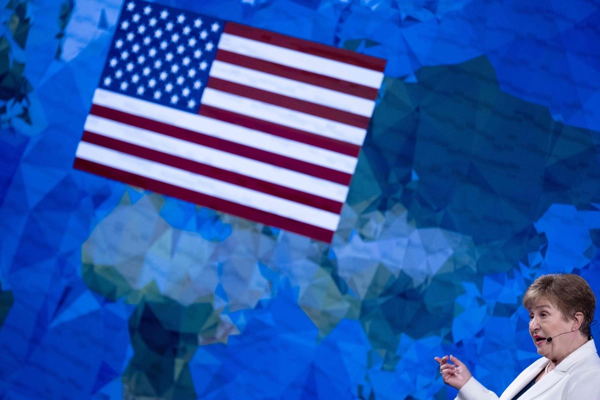 La directora general del FMI, Kristalina Georgieva, habla en el Instituto Milken antes de las reuniones anuales del Banco Mundial y el Fondo Monetario Internacional en Washington, D. C., el 8 de octubre de 2025. Foto