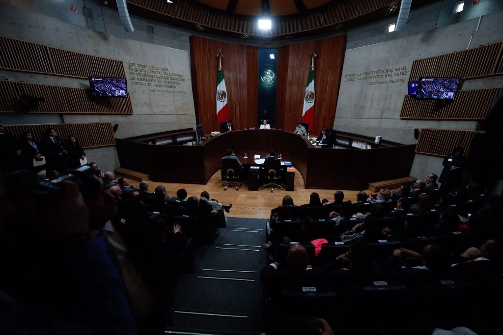 Durante una sesión del TEPJF, al centro, la magistrada presidenta, Mónica Soto. Foto Cristina Rodríguez / Archivo 