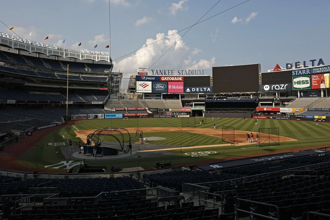 El juego entre los Medias Rojas y los Yankees de Nueva York se pospuso debido a pruebas positivas de Covid-19. Foto Afp