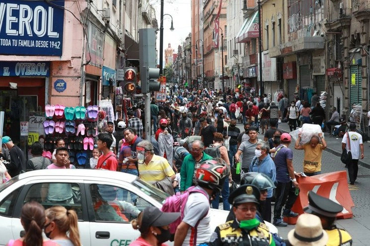 La Ciudad de México permanecerá en semáforo naranja la próxima semana, informó la jefa de Gobierno, Claudia Sheinbaum. Foto María Luisa Severiano