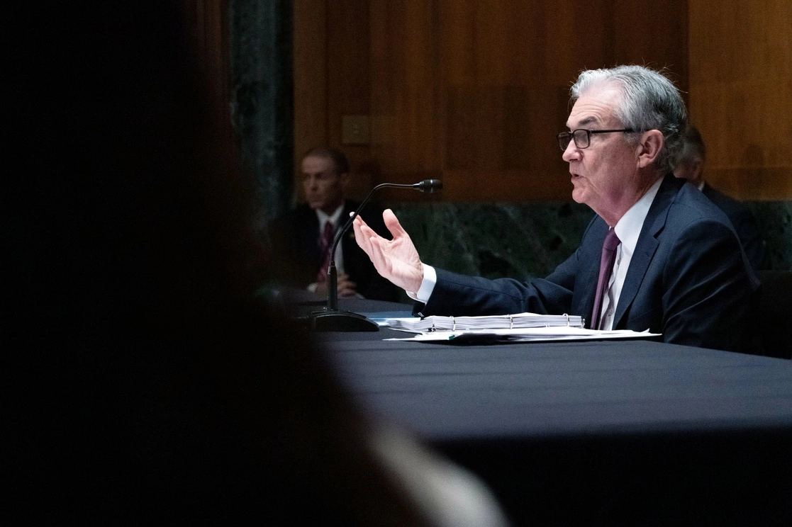 El presidente de la Junta de la Reserva Federal, Jerome Powell, testifica ante la audiencia de Banca, Vivienda y Asuntos Urbanos del Senado para examinar el Informe Semestral de Política Monetaria al Congreso, en Washington, EU, el 15 de julio de 2021. Foto Ap