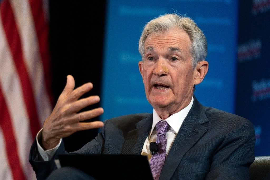 El presidente de la Reserva Federal, Jerome Powell, participa en una conversación con el Club Económico de Washington, DC, el 15 de julio de 2024, en Washington. Foto Ap