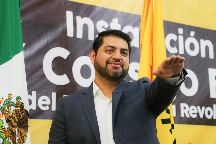 Cristian Campuzano durante su toma de protesta. Foto @prdedomex