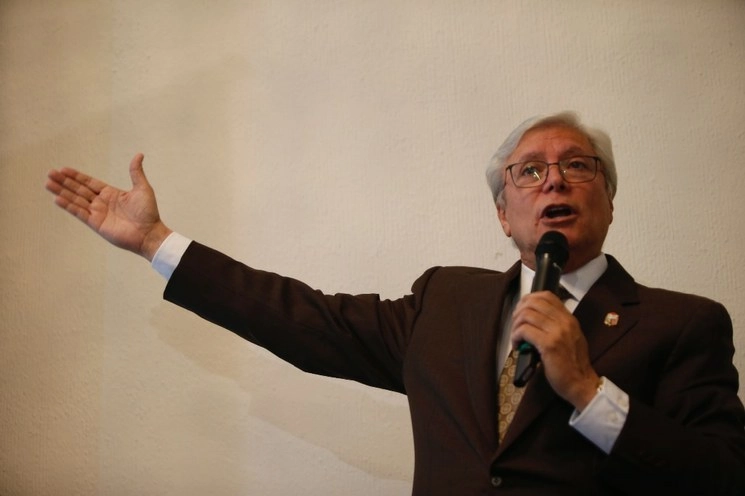 El PRD sostuvo que no se puede permitir a Jaime Bonilla (en imagen de archivo) gobernar más tiempo del que los bajacalifornianos votaron. Foto Guillermo Sologuren