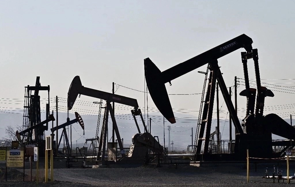 La Organización de Países Exportadores de Petróleo (OPEP) revisó a la baja la semana pasada sus pronósticos de demanda para 2024, en particular por la falta de impulso de la economía china. Foto Afp/Archivo 