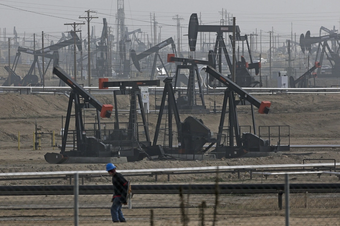 Campo petrolero en California. Foto Ap/ archivo