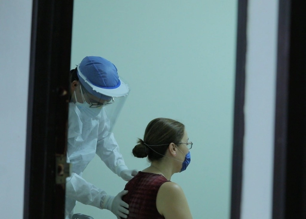 La ocupación hospitalaria de pacientes con Covid-19 en Sonora es de 84%. Foto Twitter @Enrique_Clausen