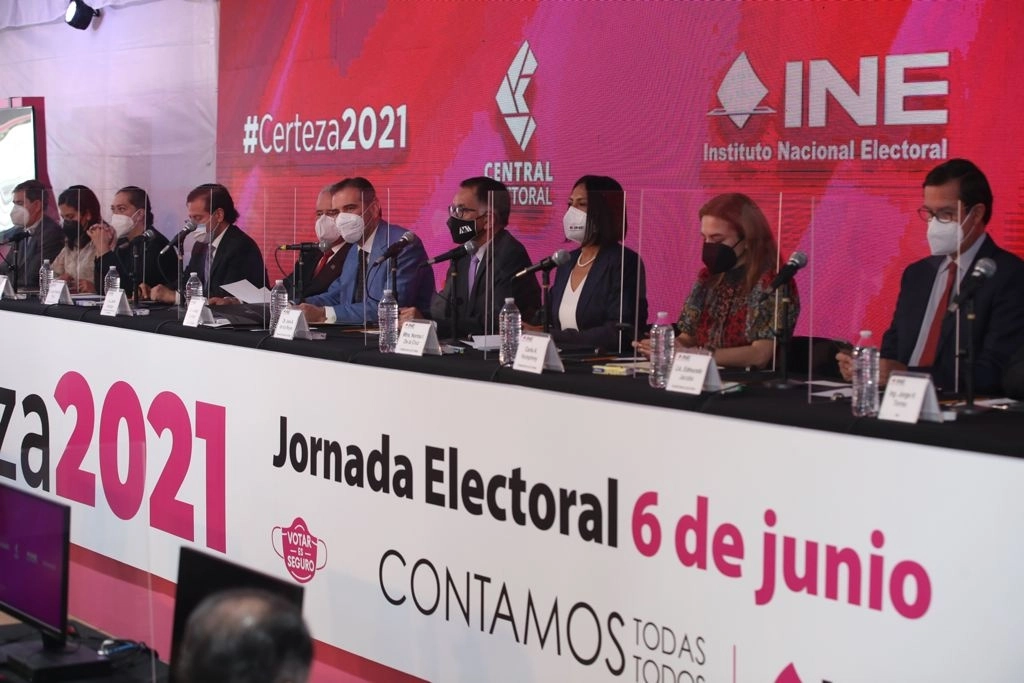 Entrega del informe de la auditoría realizada por especialistas de la UAM al Programa de Resultados Electorales Preliminares, el 4 de junio de 2021. Foto José Antonio López