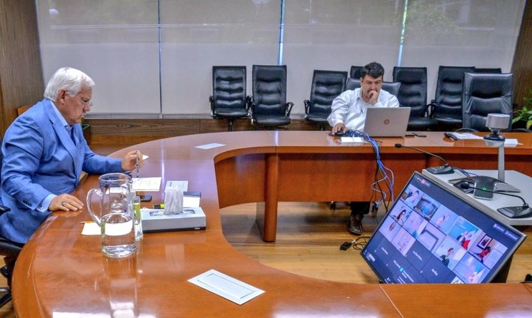 El secretario de Agricultura, Víctor Villalobos Arámbula, durante el lanzamiento del Estándar DEAR T-MEC por parte de la Alianza Hortofrutícola Internacional para el Fomento de la Responsabilidad Social y el Consejo Nacional Agropecuario. Foto tomada del Twitter de  @Agricultura_mex