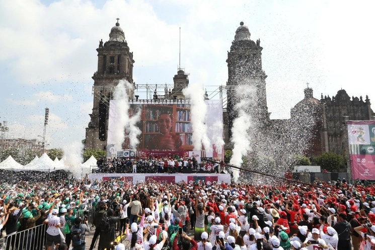 El récord Guinness de la clase masiva de box más grande pertenece a la capital mexicana con 15 mil participantes. Foto Cuartoscuro / Archivo 