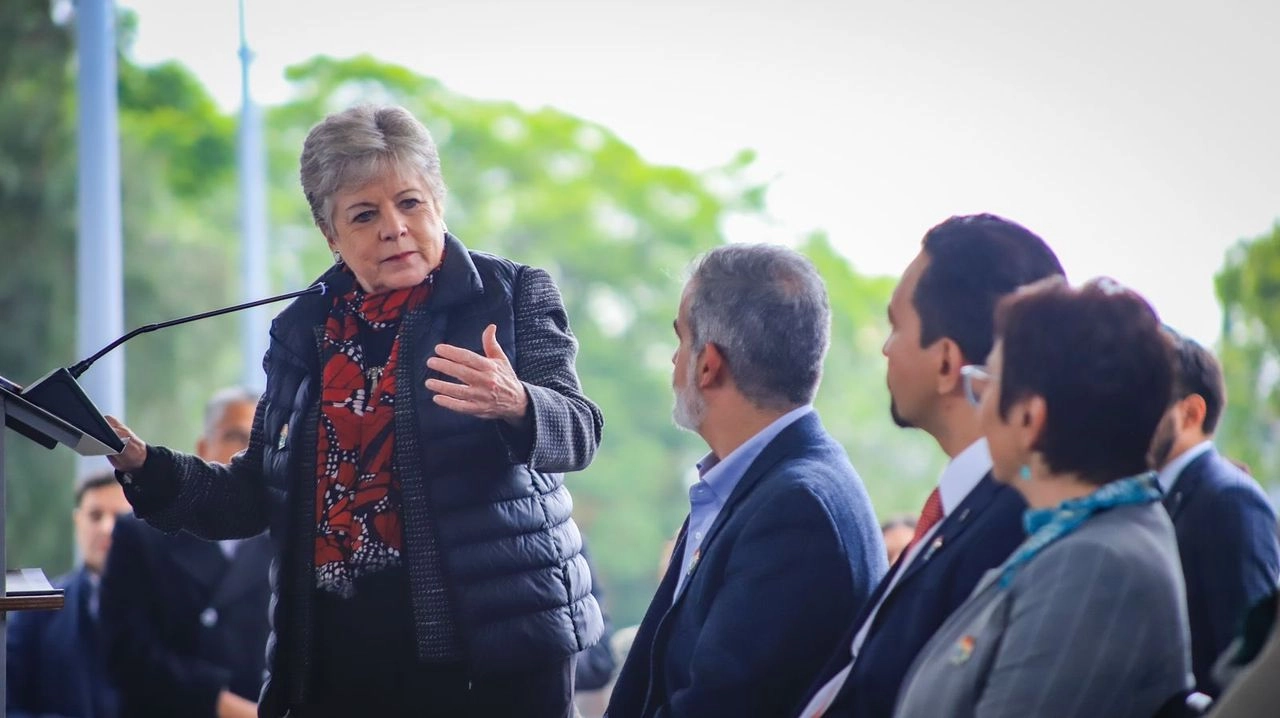 La presentación del Programa Nacional de Restauración Ambiental se realizó en el marco de la Cumbre por la Restauración de México en el Bosque de Chapultepec. Foto tomada de la cuenta de X