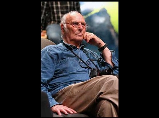 El escritor dice que su principal instrumento creativo es la imaginación, la cual, mezclada con la realidad, ha sido una herencia de mi maestro y amigo Luis Buñuel. Foto Arturo Campos Cedillo