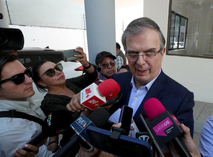 Marcelo Ebrard presentó ayer por la tarde un juicio para la protección de derechos ante la Sala Superior del TEPJF en contra de la Comisión de Honor y Justicia de Morena. Foto Alfredo Domínguez / Archivo 