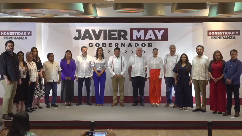 A través de una transmisión en redes sociales, el gobernador electo del estado de Tabasco presentó a nuevos integrantes de su gabinete. Foto Captura de pantalla de un vídeo en Facebook / Javier May Rodríguez
