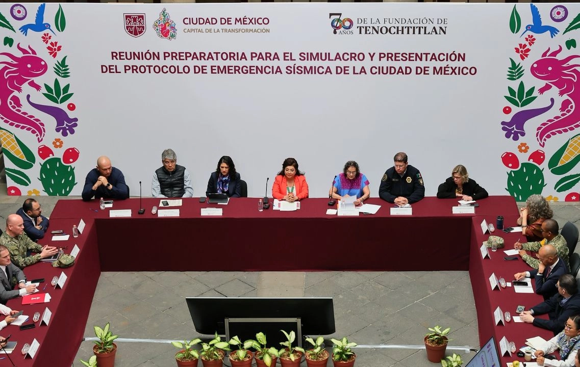 Acompañada de empresarios, alcaldes y diputados, la jefa de Gobierno, Clara Brugada, destacó que el nuevo protocolo detalla las responsabilidades de cada una de las instituciones.