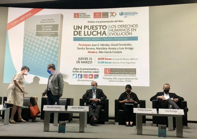 Presentación del libro "Un puesto de lucha. Los DDHH en evolución". Foto Arturo Cano