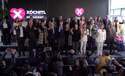 Durante la presentación del equipo de precampaña de Xóchitl Gálvez. Imagen tomada de un video difundido en redes sociales 