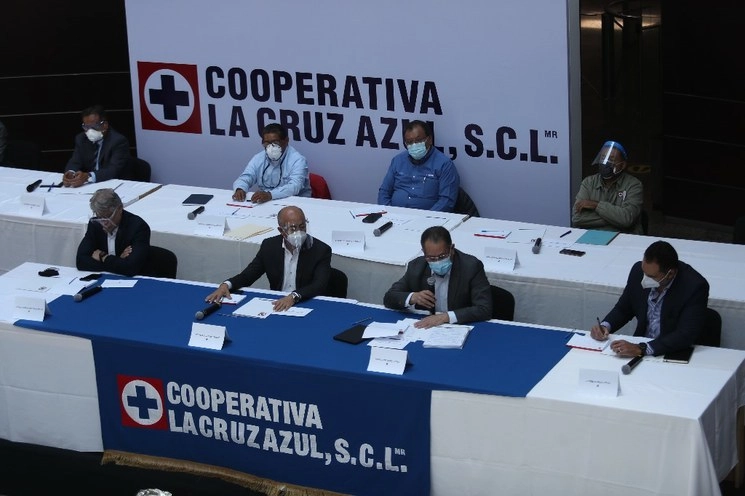 Integrantes de la Cooperativa Cruz Azul durante una conferencia de prensa el pasado 31 de julio de 2020. Foto Yazmín Ortega