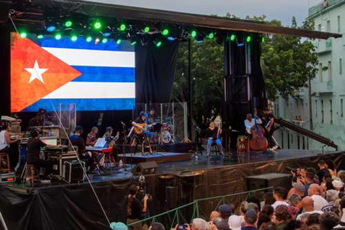 El cantante cubano, Silvio Rodríguez, en un concierto de su gira latinoamericana en La Habana en 2025.