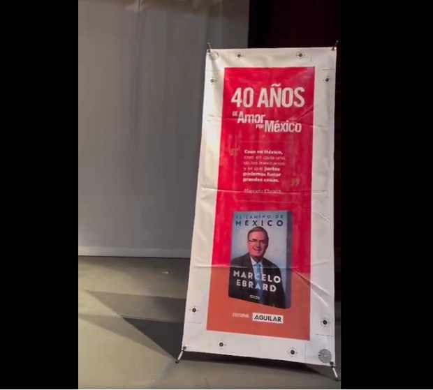 El libro autobiográfico del canciller Marcelo Ebrard fue presentado en San Luis Potosí en el Teatro de la Paz. Foto @MaluMicher