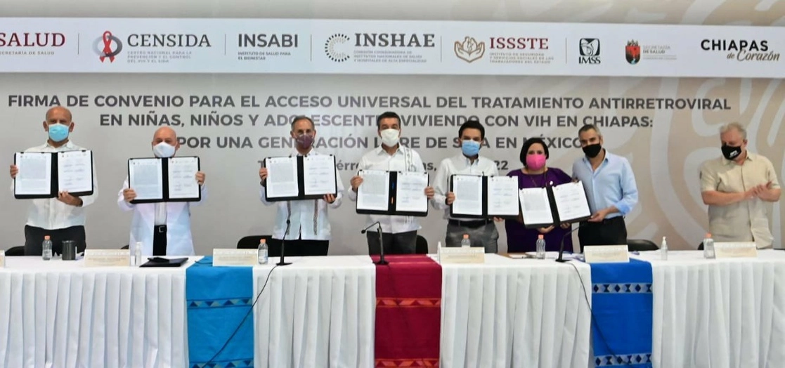 Presentación de la estrategia que garantiza acceso universal a tratamiento antirretroviral a niñas, niños y adolescentes con VIH. Foto tomada de la cuenta de Twitter @SSalud_mx
