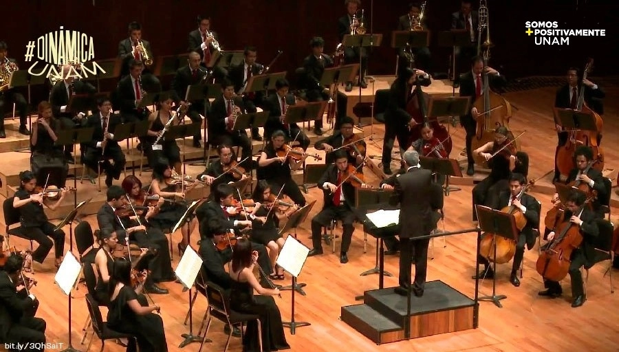 La Orquesta Juvenil Universitaria Eduardo Mata, durante una presentacion. Foto tomada de Twitter @UNAM_MX.