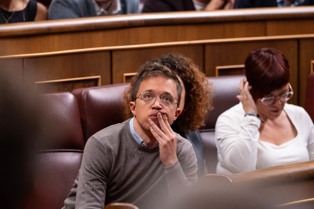 El diputado de Sumar y líder de Más País, Íñigo Errejón, durante una sesión plenaria, en el Congreso de los Diputados, en Madrid (España), el 10 de octubre de 2024. Foto Europa Press