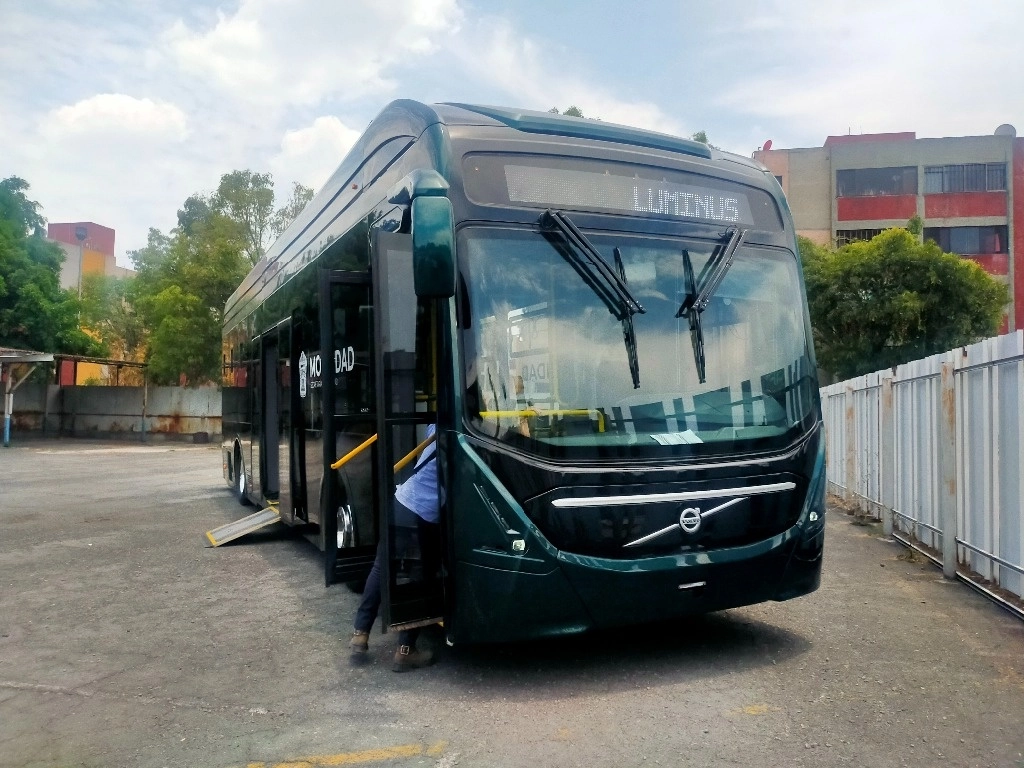 La Secretaría de Movilidad de Edomex valora las propuestas de transporte eléctrico para los cinco nuevos corredores. Foto Silvia Chávez