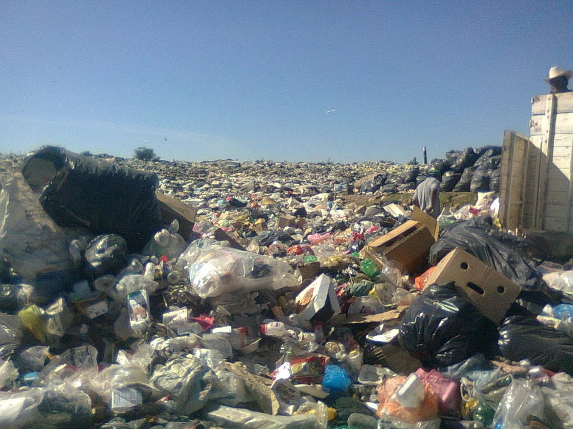 Desde hace dos años hay sentencia que ordena el cierre del basurero. Foto tomada de https://www.facebook.com/profile.php?id=100063205961352 