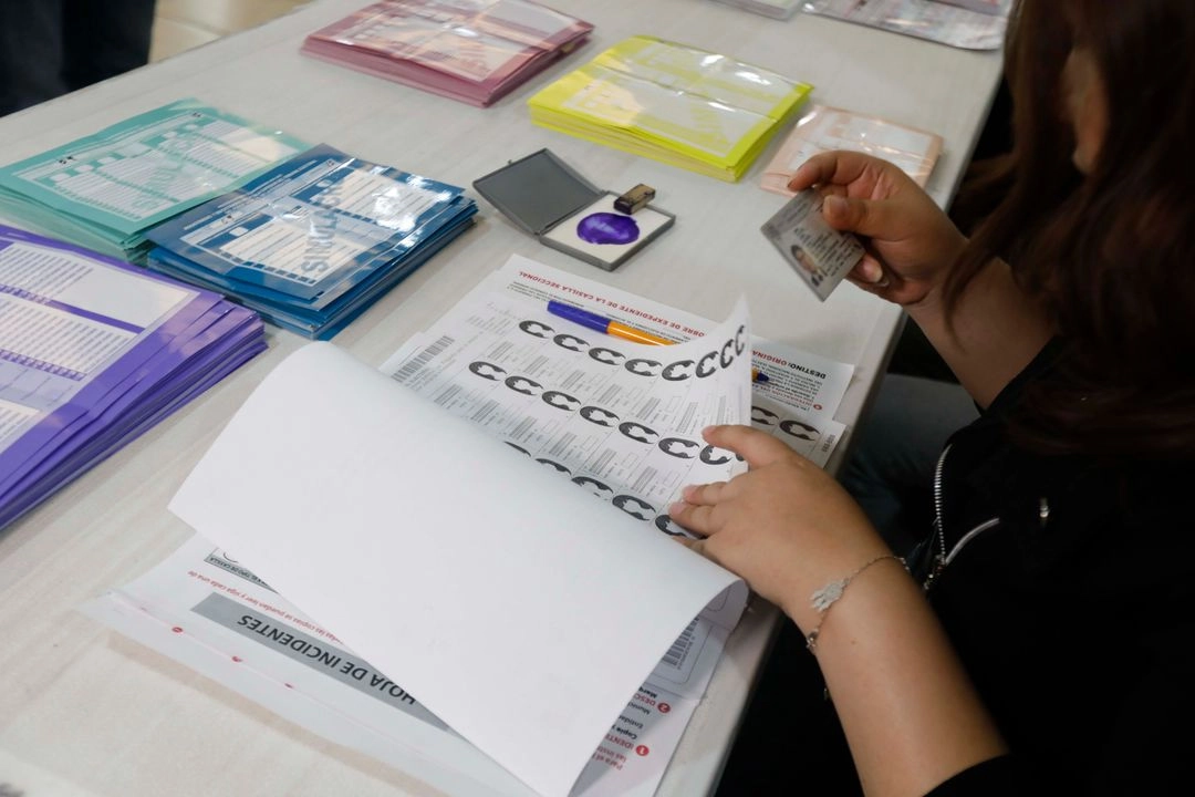 Demostración de votación para elección judicial en imagen de archivo. Foto 