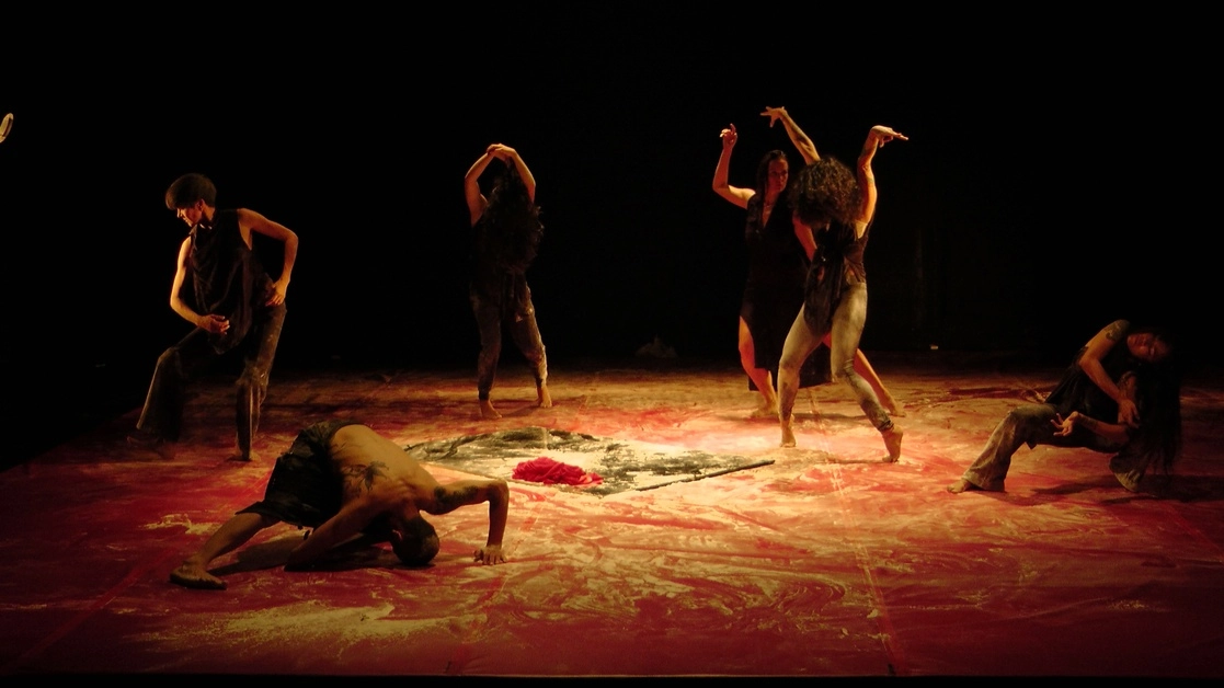 'Tsunami' se estrena este 9 de diciembre en el Teatro Raúl Flores Canelo del Centro Nacional de las Artes (Cenart). Foto cortesía La Infinita Compañía.