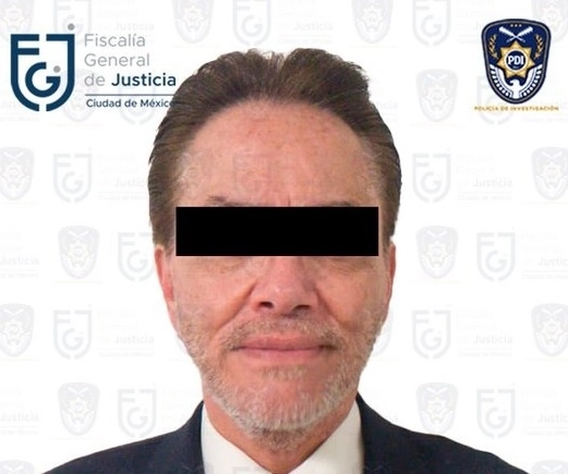 El 9 de septiembre, el empresario de 63 años fue detenido en las inmediaciones del Club de Industriales, como presunto responsable de fraude genérico. Foto tomada del Twitter de @FiscaliaCDMX