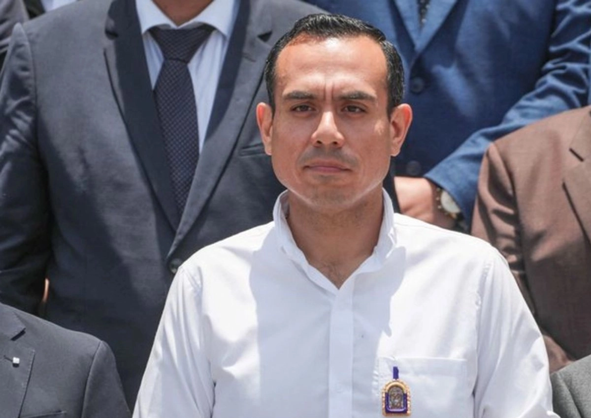 El presidente de 'facto' de Perú, José Jerí, no descartó asaltar la embajada de México, donde se encuentra refugiada la ex primera ministra Betssy Chávez.