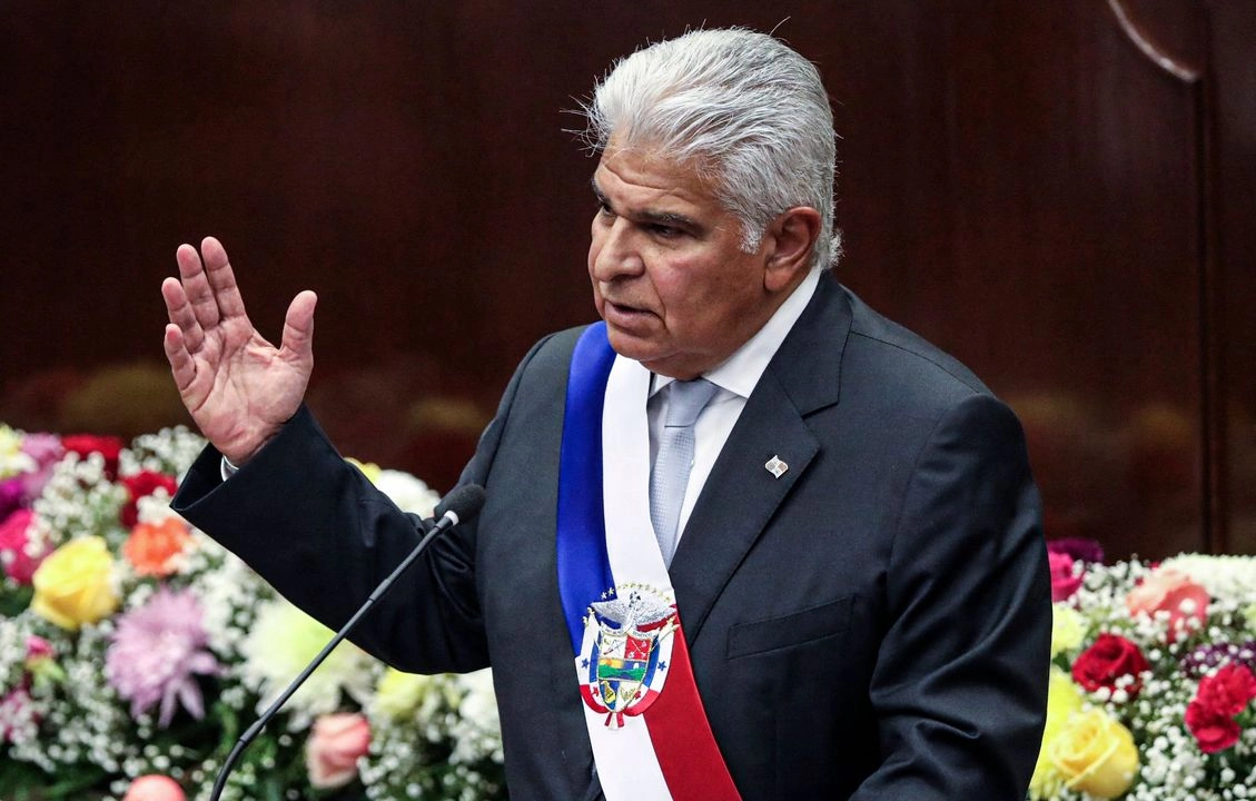 El presidente de Panamá, José Raúl Mulino, se dirige a la nación con motivo de su primer aniversario en el cargo, en la Asamblea Nacional de la Ciudad de Panamá, el 1 de julio de 2025. Foto