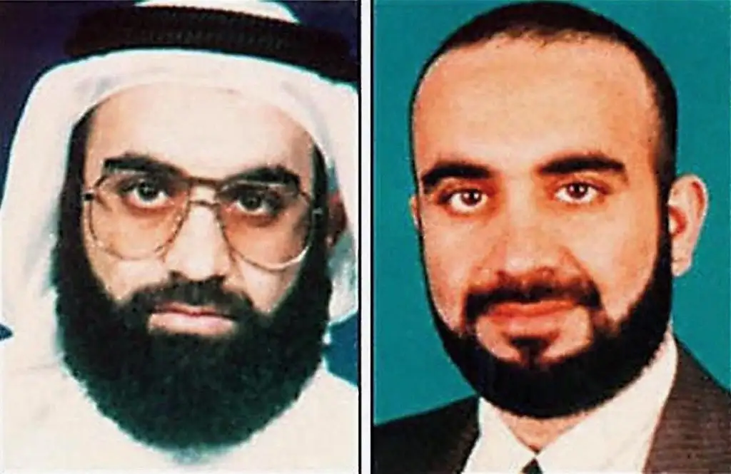 Khalid Sheikh Mohammed (en ambas imágenes), acusado de ser el principal conspirador en los atentados contra Estados Unidos perpetrados por Al Qaeda el 11 de septiembre de 2001, ha aceptado declararse culpable, informó el miércoles el Departamento de Defensa. Foto Afp.