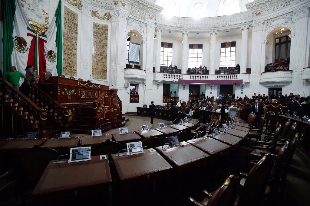 Legisladores de la alianza Va X la CDMX buscan hasta por tercera ocasión ser elegidos en el cargo en las elecciones del 2 de junio. Foto Cristina Rodríguez / Archivo