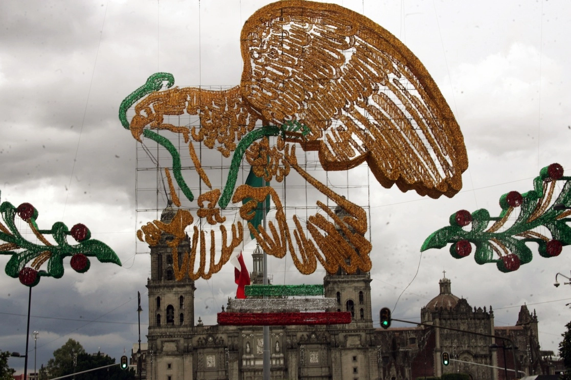 Adorno en la calle 20 de noviembre, en el Centro Histórico de la Ciudad de México. Foto Roberto García Rivas