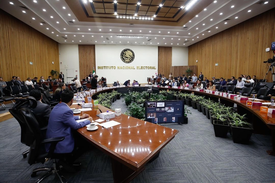 Sesión extraordinaria del INE, el 13 de marzo de 2025. Foto 