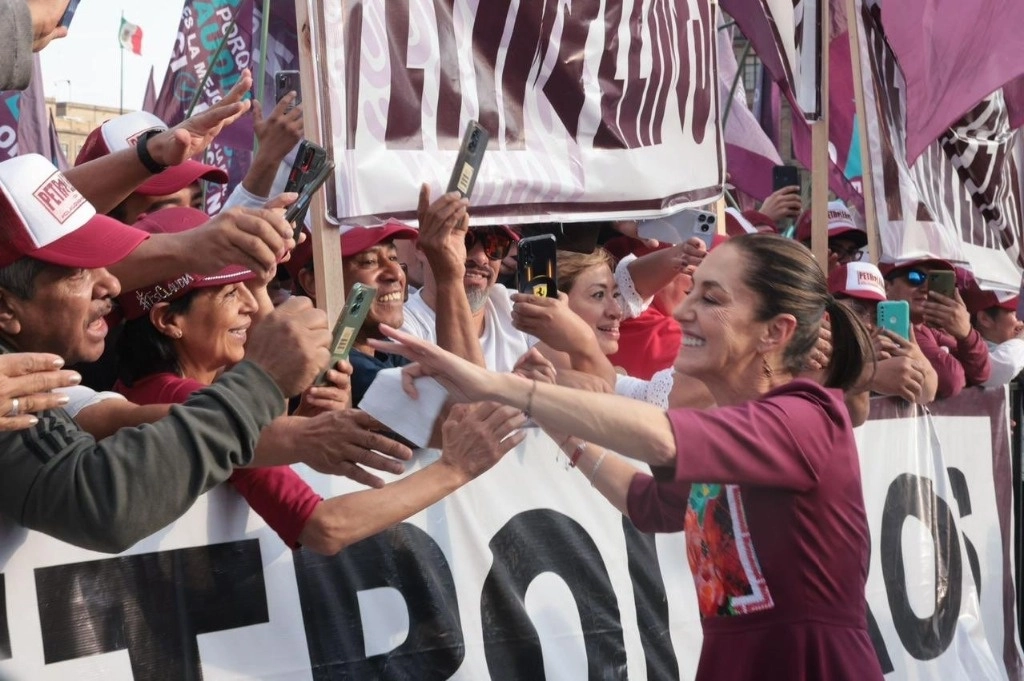 La candidata de Sigamos Haciendo Historia, Claudia Sheinbaum durante el inicio de su campaña electoral. Foto La Jornada