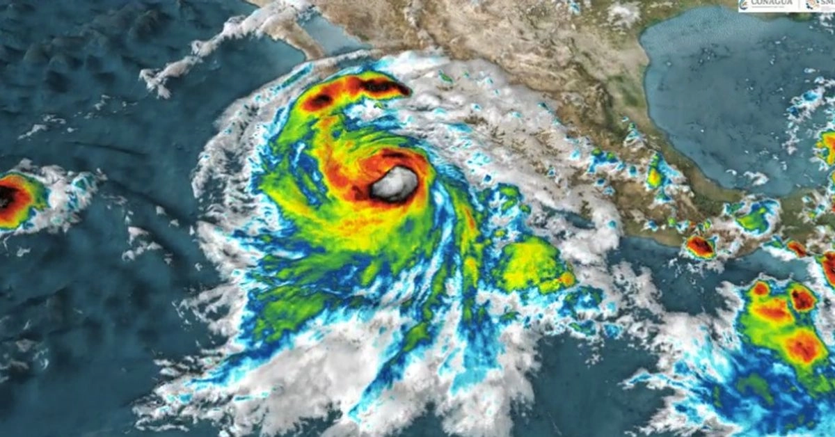 Durante esta noche y la madrugada del martes, el huracán 'Priscilla', de categoría 1, se desplazará lentamente frente a las costas de Jalisco. Imagen 