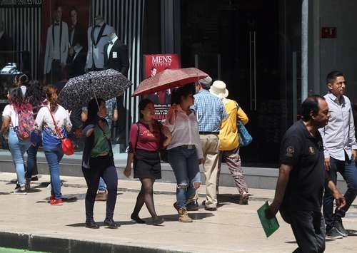 El reporte meteorológico de la Secretaría de Gestión Integral de Riesgos y Protección Civil informa que este jueves predominará el ambiente caluroso. Foto Guillermo Sologuren
