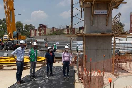 La jefa de Gobierno, Claudia Sheinbaum, realizó un recorrido por las obras de la línea 2 del Cablebús, en Iztapalapa. Foto Pablo Ramos 