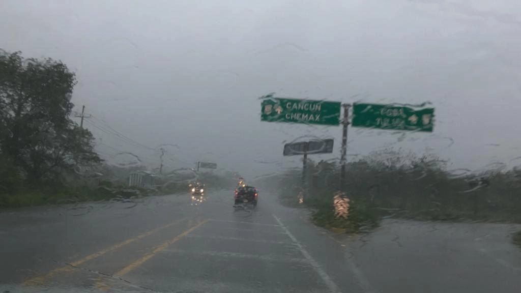 El SMN informó que continuarán las fuertes lluvias en Campeche, Tabasco y Yucatán. Foto tomada del Twitter @GobYucatan