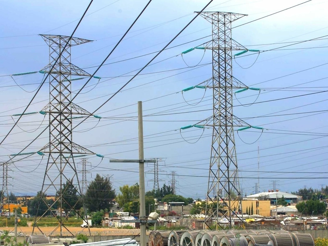 Ante la inminente aprobación de la Ley de la Industria Eléctrica en el Senado, la Caintra estimó que habrá un “tsunami de amparos”. Foto Jesús Villaseca / Archivo